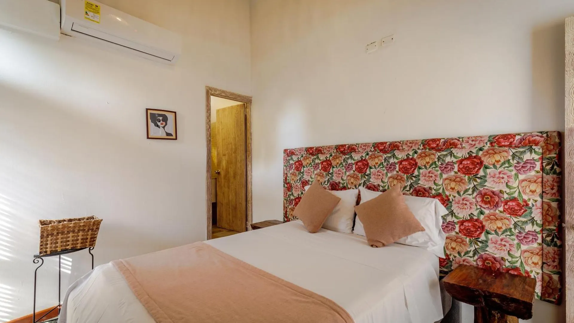 Bolola Hotel Cartagena 3*,